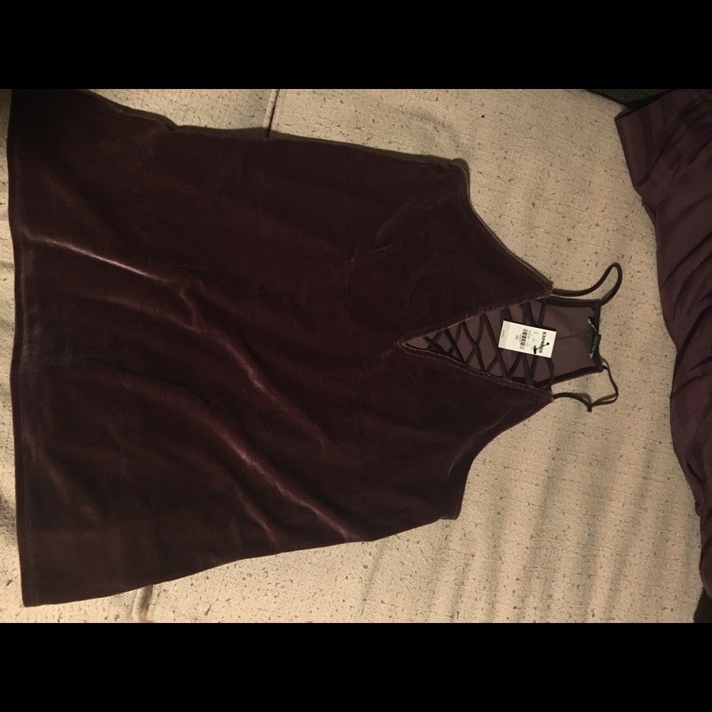 💜Velvet Lace Up Racerback Cami - Picture 3 of 5